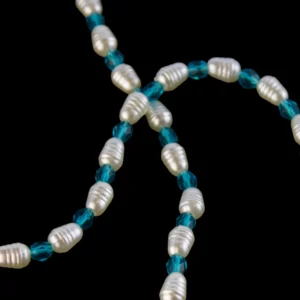 Colar de Pérolas com Cristais